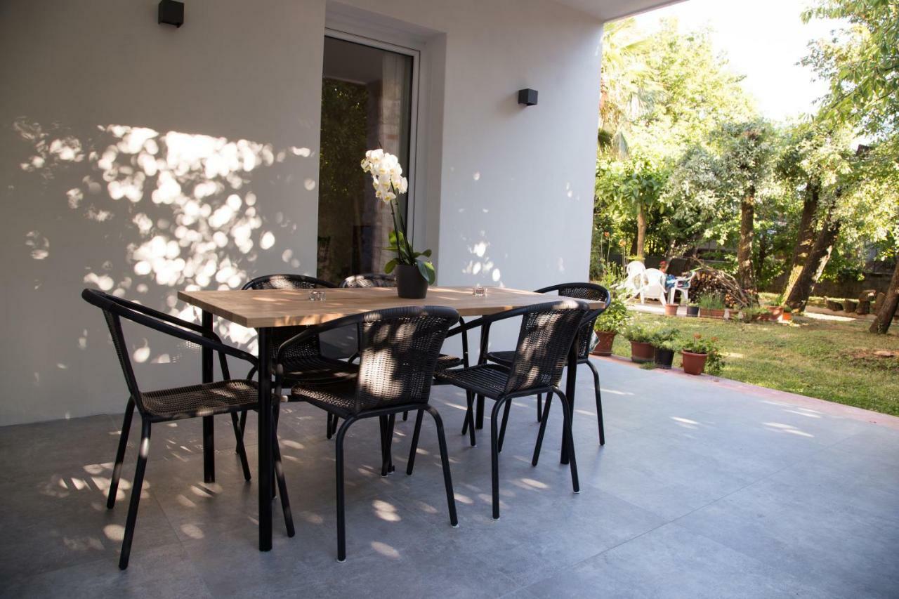 Appartamento Con Giardino Le Querce Sistiana Exterior photo